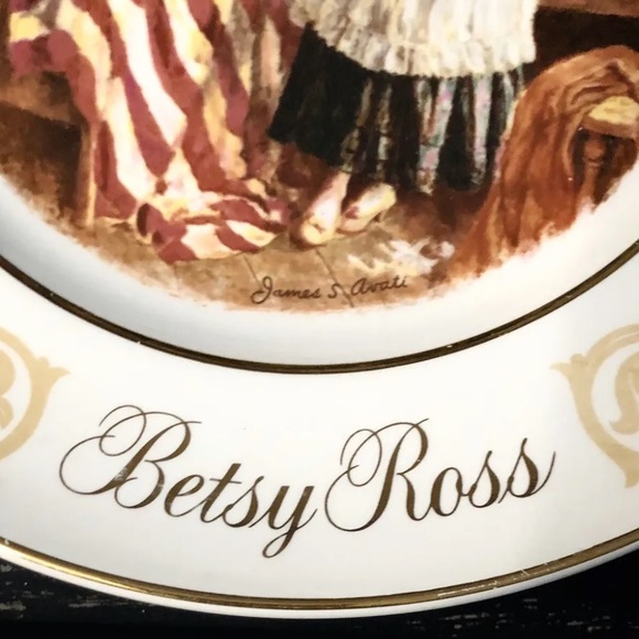 AVON by WEDGWOOD Vintage Betsy Ross Collector Plate 1973 Patriotic Flag - Picture 2 of 4